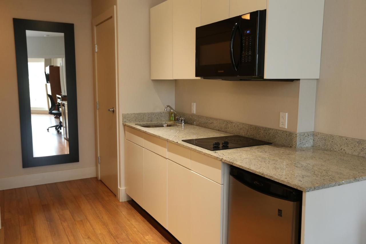 Baymont By Wyndham Fort Mcmurray Exterior foto